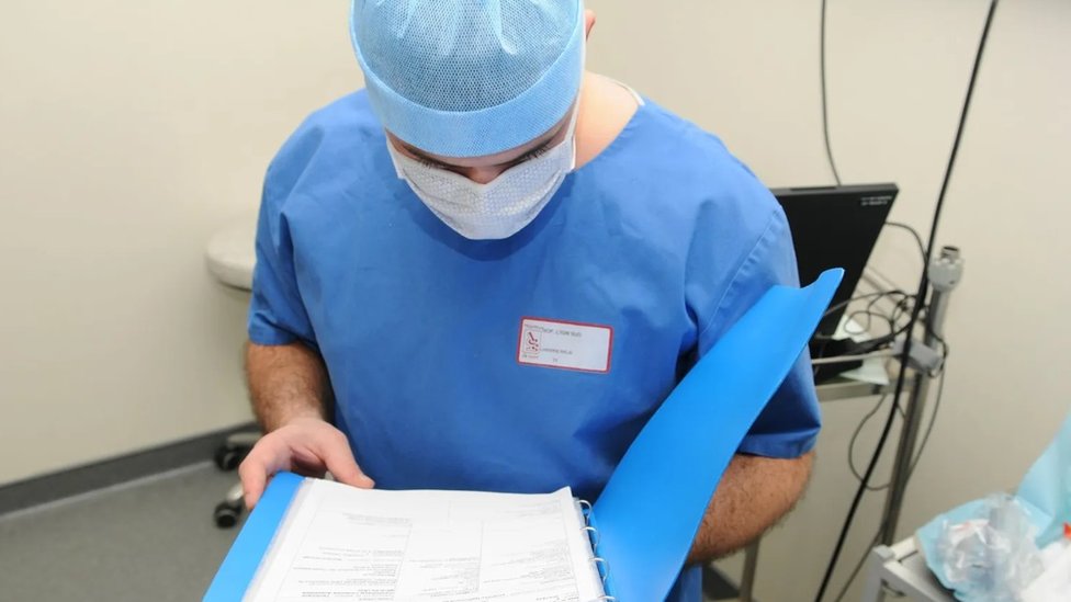 Zdravlje: Zašto savremena medicina zanemaruje transrodne osobe 3 Bilo je malo istraživanja o tome kako tela transrodnih ljudi obrađuju lekove i anestetike