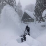 Amerika i vremenske nepogode: Vanredno stanje u nekim okruzima u Kaliforniji usled snežne mećave 11