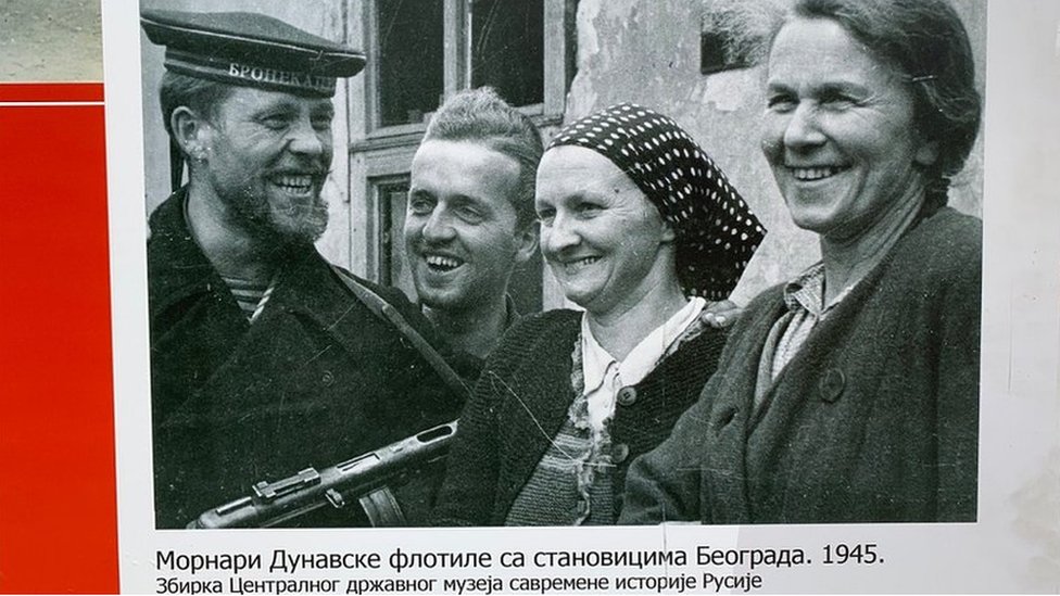 Jugoslavija, Drugi svetski rat, rehabilitacija: Život Žanke Stokić ili tragedija komičarke 7 Postavka na Trgu Republike