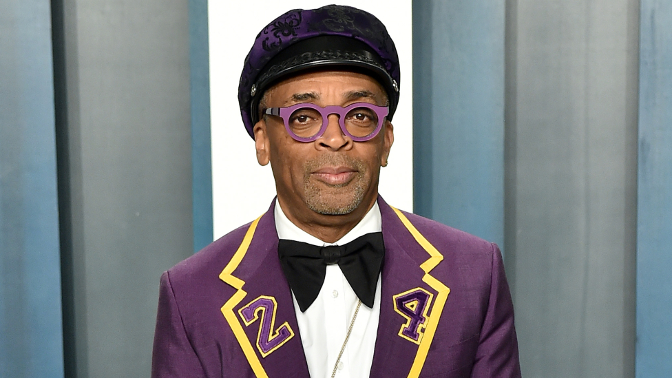 Oskar 2023: Dve decenije na crvenom tepihu žurke „Veniti fera“ i šta su najbolje priče koje je BBC reporter doneo 8 Spike Lee attends the 2020 Vanity Fair Oscar Party hosted by Radhika Jones at Wallis Annenberg Center for the Performing Arts on February 09, 2020 in Beverly Hills, California