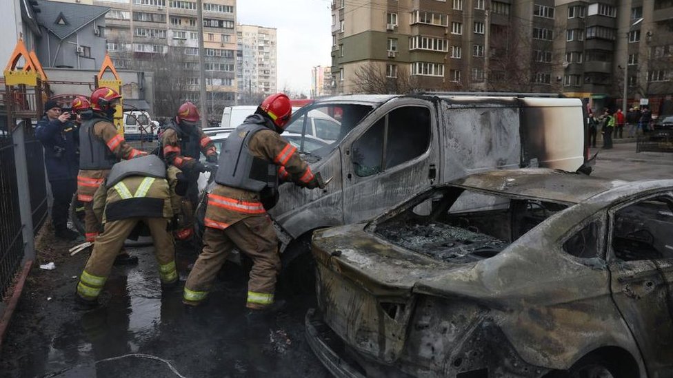 Emergency workers at the site of a Russian missile strike in Kyiv, Ukraine, on 9 March, 2023