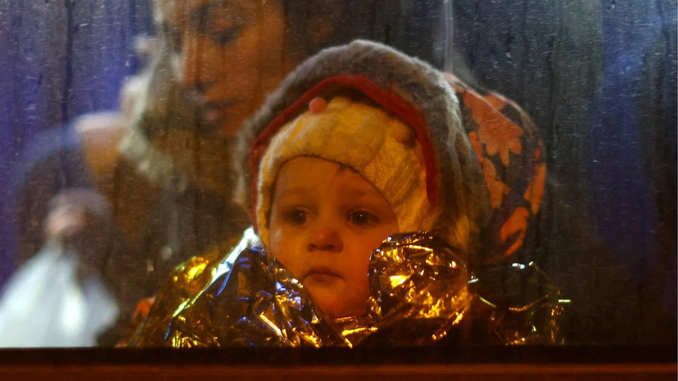 A Ukrainian child refugee