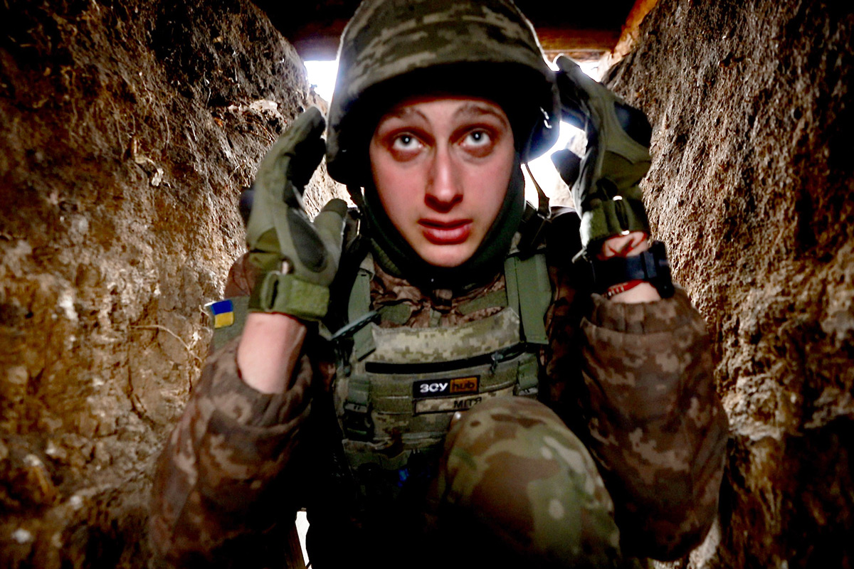 Dima ima 22 godine i radio je u petrohemijskoj fabrici pre rata