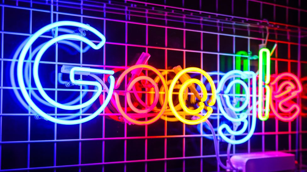 A neon Google logo