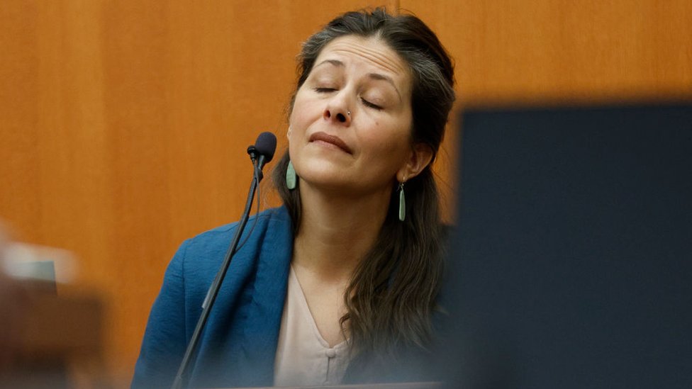 Gvinet Paltrou i suđenje: „Čuo sam jeziv krik pre udarca", kaže lekar koji optužuje glumicu za sudar na ski stazi 4 Polly Sanderson-Grasham reacts to questioning on Thursday