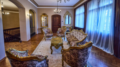 161595023_160152152615884_7316732962742518420_n Dvorac Nojhauzen u Srpskoj Crnji, koji sada služi turistima, krije fantastičnu priču o svom vlasniku 7