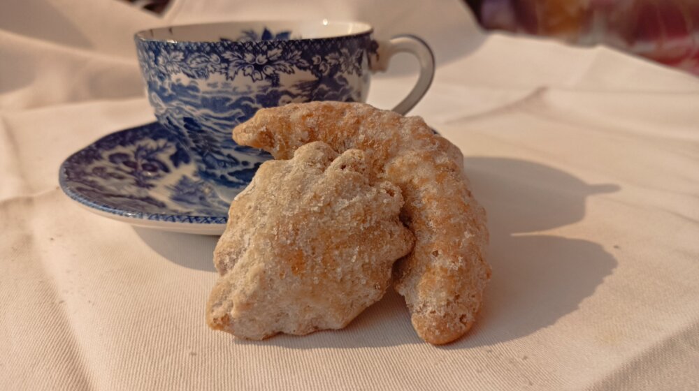 Ukusi detinjstva - šapice, starinski kolač koji se topi u ustima 1