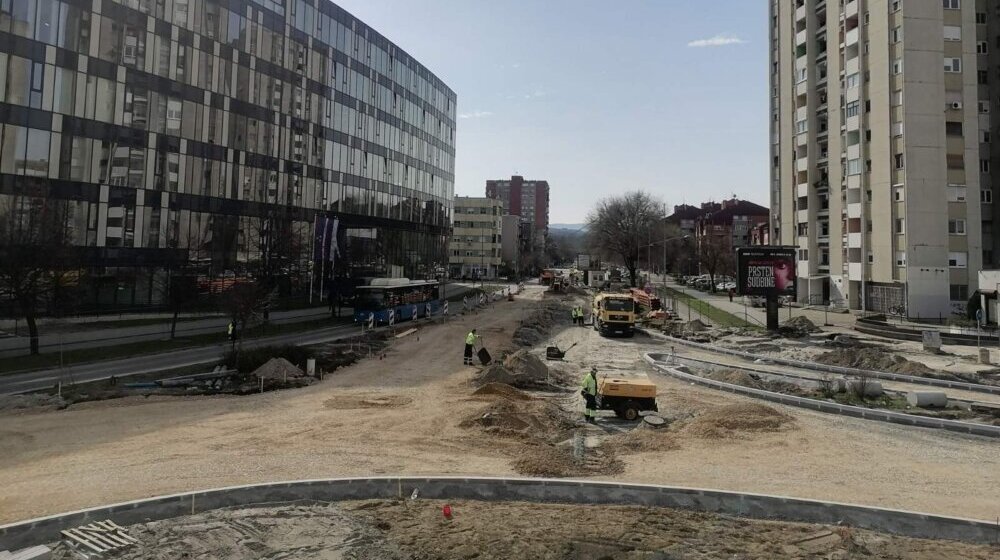 Nazire se kraj radovima na "turbo" kružnom toku u Novom Sadu: Deo ulice i dalje zatvoren za saobraćaj 1