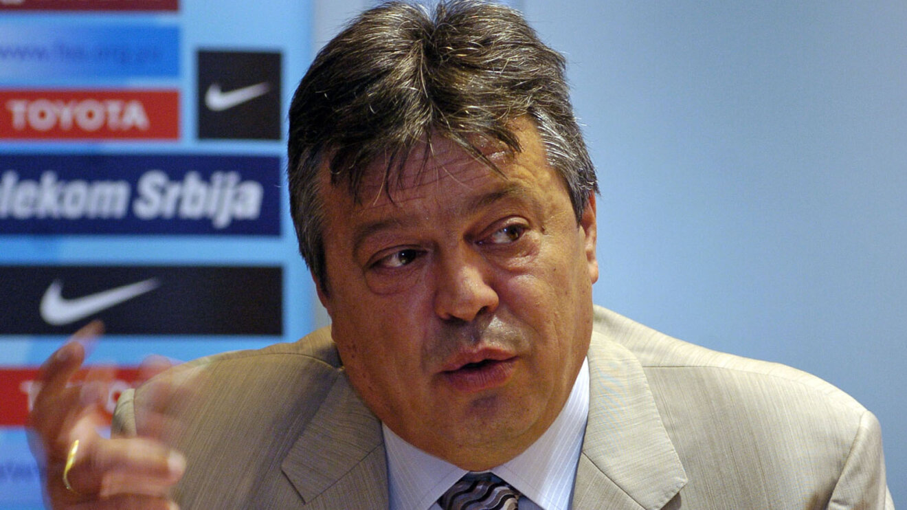 Da li je suspenzija od osam utakmica (pre)teška za Mitrovića: Milorad Kosanović i Raka Đurović o "zločinu i kazni" srpskog fudbalera 2 Da li je suspenzija od osam utakmica (pre)teška za Mitrovića: Milorad Kosanović i Raka Đurović o "zločinu i kazni" srpskog fudbalera 1