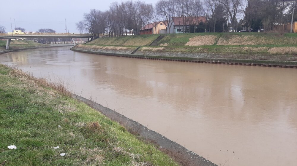 Vodostaj Tamiša u porastu, uvedena vanredna odbrana od poplava 1