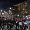"Ako hoćemo da odbranimo Srbiju, Vučić mora da ode": Protest protiv prihvatanja evropskog plana za Kosovo (VIDEO, FOTO) 19