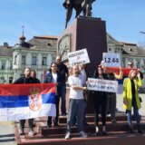 Desničari održali protest u Zrenjaninu, traže ostavku predsednika Srbije zbog Kosova 11