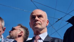 vojislav mihailović poks Desnica održala jednočasovni protest ispred zgrade Vlade, najavili pravne korake protiv Vučića 6