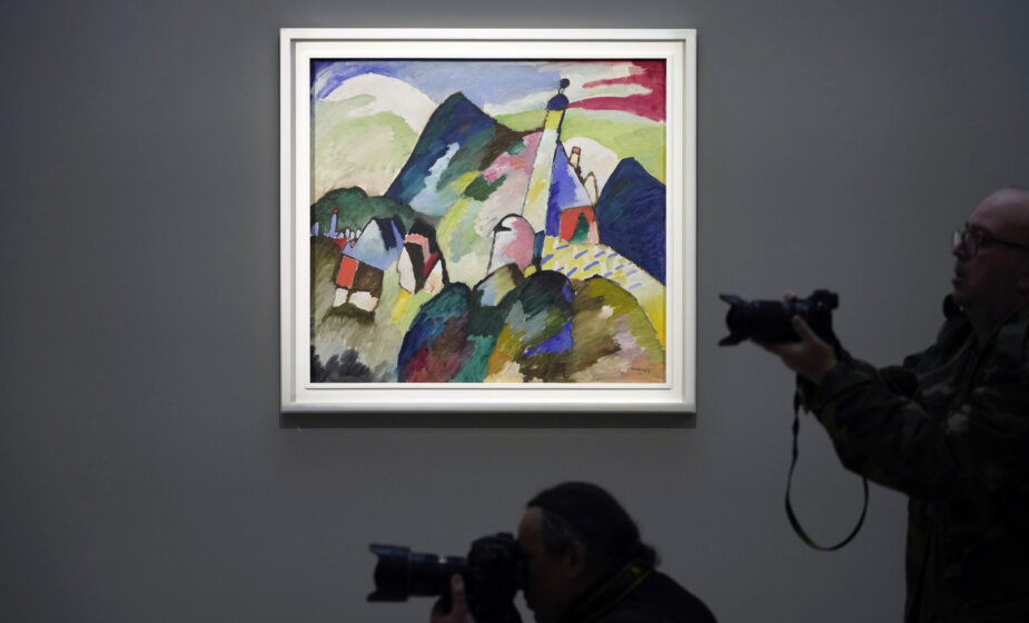 Slika Kandinskog prodata za gotovo 42 miliona evra na aukciji u Londonu 1