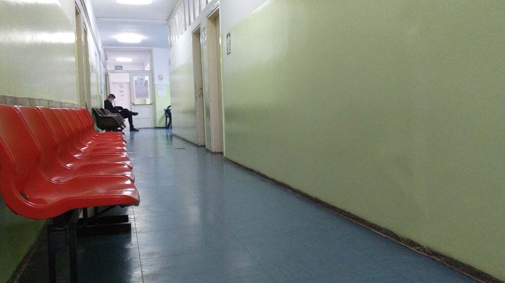 Zabranjene posete pacijentima u UKC Kragujevac zbog epidemiološke situacije 1