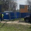 (VIDEO) Počela seča drveća na Šodrošu u Novom Sadu, kamperi pozvali policiju 5
