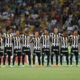 Ogorčeni predsednik kluba napao sudiju, ovaj ga tukao zastavicom: Skandal u Kupu Brazila (VIDEO) 2