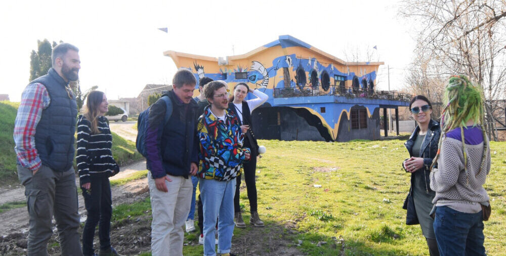 Alternativni kulturni centar “Gnezdo” poziva na popunjavanje galerijskog programa: Kandidati srećno! 2 Gnezdo