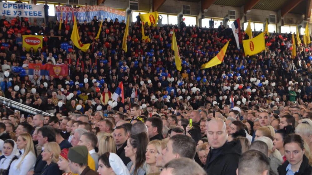 "Zare ulazi u igru – ne se znaje": Kakva je atmosfera vladala u Sportskoj hali u Vranju, iz koje se Vučić obraćao? (FOTO) 5