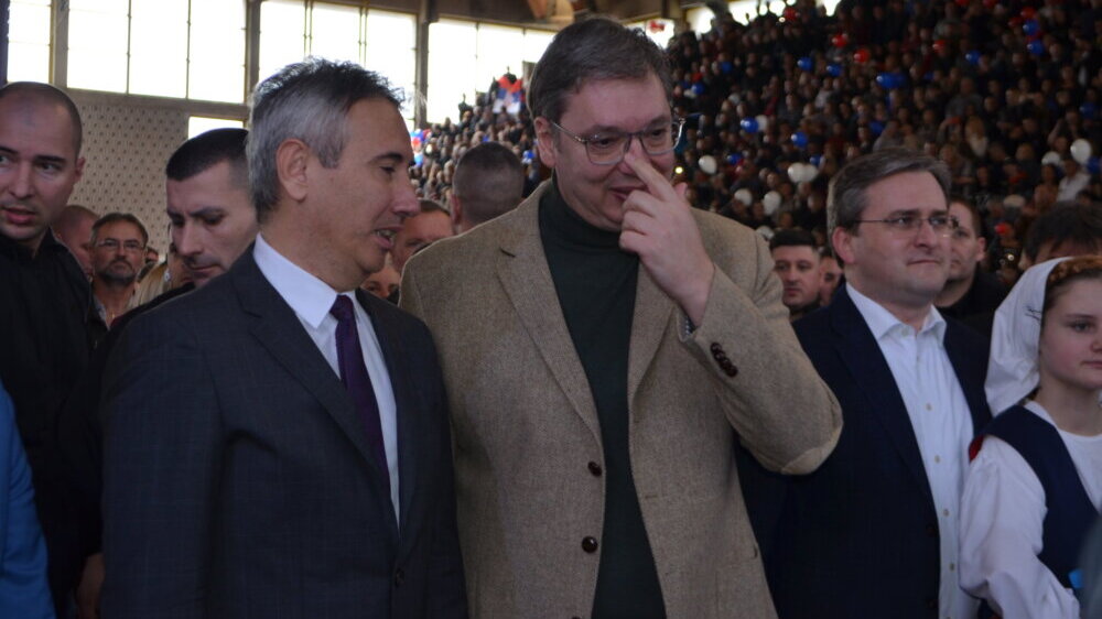 "Zare ulazi u igru – ne se znaje": Kakva je atmosfera vladala u Sportskoj hali u Vranju, iz koje se Vučić obraćao? (FOTO) 6
