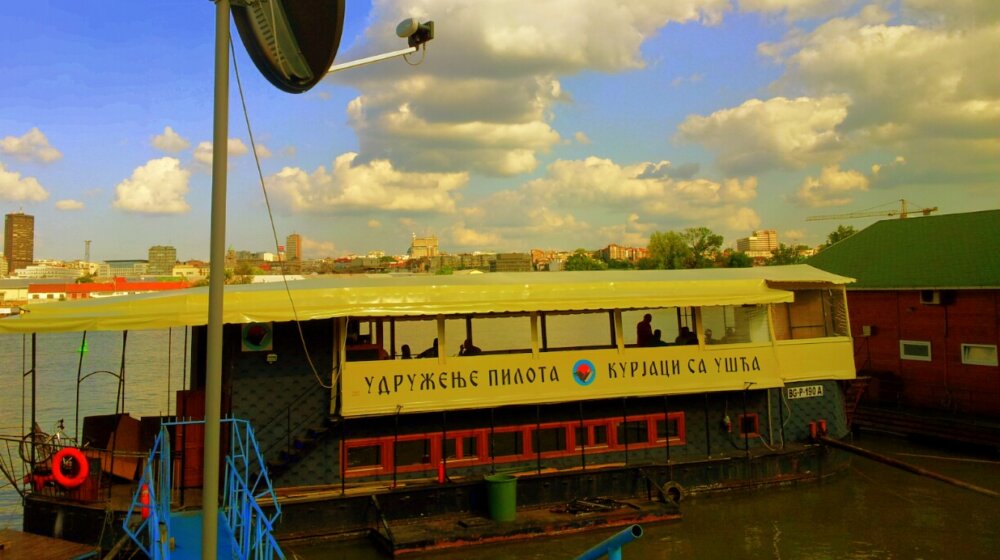 Udruženje pilota "Kurjaci sa Ušća": Ne tražimo da naš splav ostane u Bloku 70, tražimo da nam nađu drugu lokaciju 1