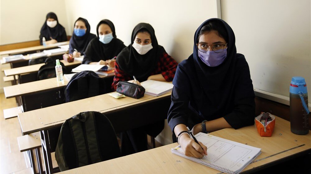 Iran škola devojčice