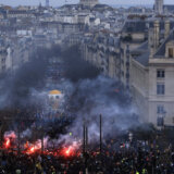 Desetine hiljada protestovale širom Francuske zbog reforme penzionog sistema 7