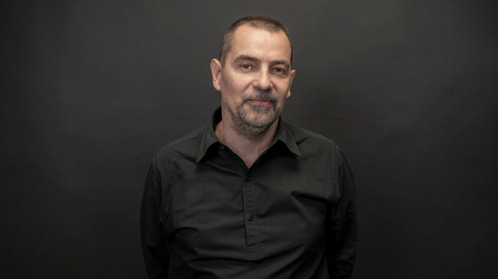 Biti mlad i nesrećan u Srbiji 1