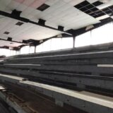 Obrušavaju se delovi plafona u sportsko-rekreativnom centru Banjica, klupe na tribinama razvaljene 7