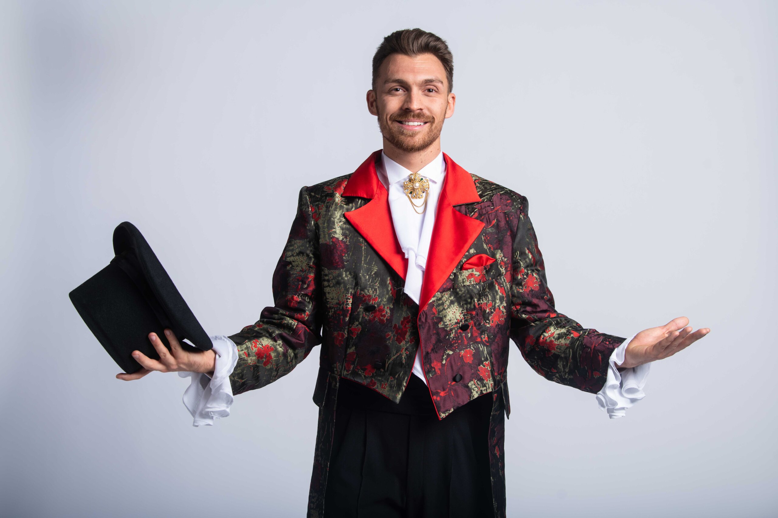 Predstavljamo svih 20 učesnika nove sezone Survivora (FOTO) 4