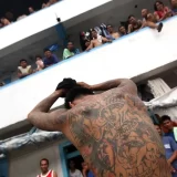 U raciji pronađeni droga, oružje, konji, piton...: Ovako izgleda jedan od najvećih zatvora na svetu 3