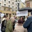 Kiša osujetila penzionere u redu za kartice na Trgu republike: Kako je prošao početak nove akcije PIO fonda 15