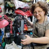 "Ni sanjala nisam da ću se baviti ovim zanatom": Kako je Jelena iz Ćuprije postala obućarka iz Šapca 11