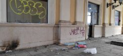 (FOTO) Sprejevima išarani zidovi unutar nekadašnje glavne železničke stanice u Beogradu 2