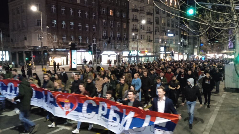Protest "Studenti za Kosmet": Nećemo dati Vučiću da izda Kosovo (FOTO) 1