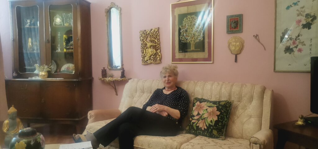 Svetska putnica iz Šapca (77) obišla 143 zemlje: Videla zastrašujuće majmune u Kostariki, gejzire na Islandu, a vojska je sprovodila na plažu (FOTO) 8 Svetska putnica iz Šapca (77) obišla 143 zemlje: Videla zastrašujuće majmune u Kostariki, gejzire na Islandu, a vojska je sprovodila na plažu (FOTO) 8