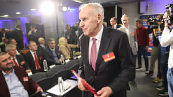 Dragan Džajić sa 78 od 79 glasova izabran za predsednika FSS 1