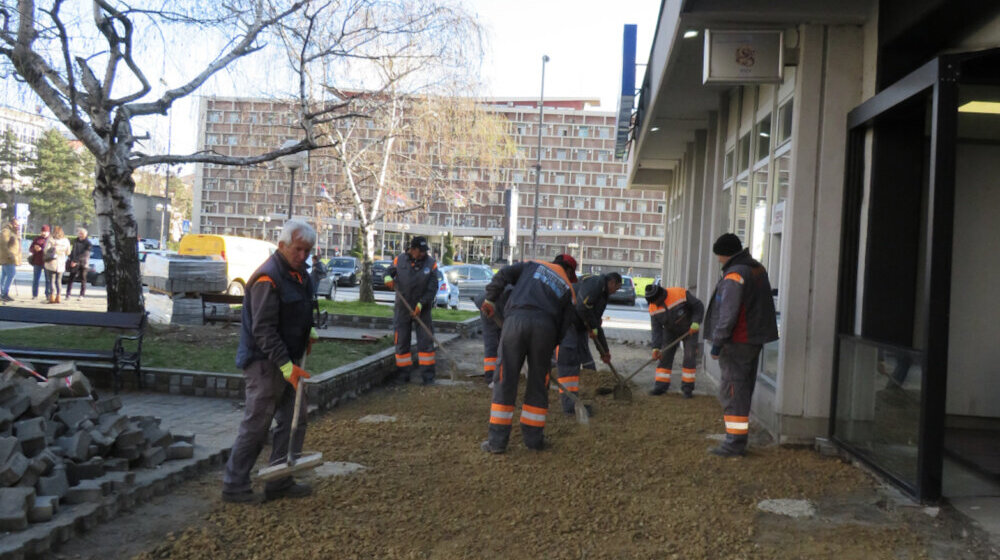 Kragujevac: Počela rekonstrukcija platoa ispred Robne kuće Beograd 1