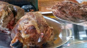 Ponuda mesa pred Uskrs: U kojim gradovima Srbije nema prasića, a u kojim je njihova cena 'preskočila' jagnjetinu? 3