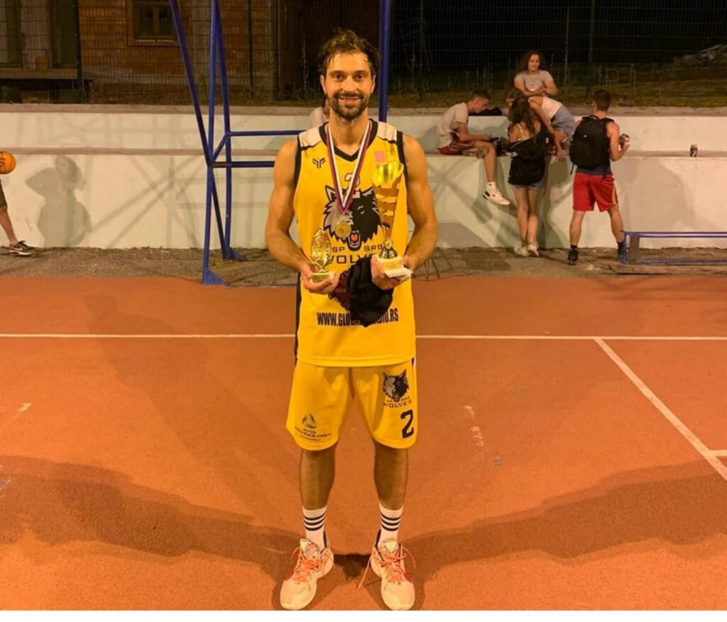 Košarkaš Radničkog iz Kragujevca zaigrao za klub iz rodnog grada posle 20 godina 18