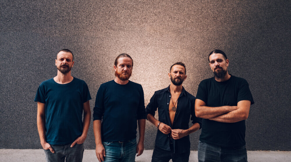 "Nekad je najhrabrija stvar i junački korak tražiti pomoć": M.O.R.T. najavljuje novi album pesmom ,,Svijet se sužava" 1