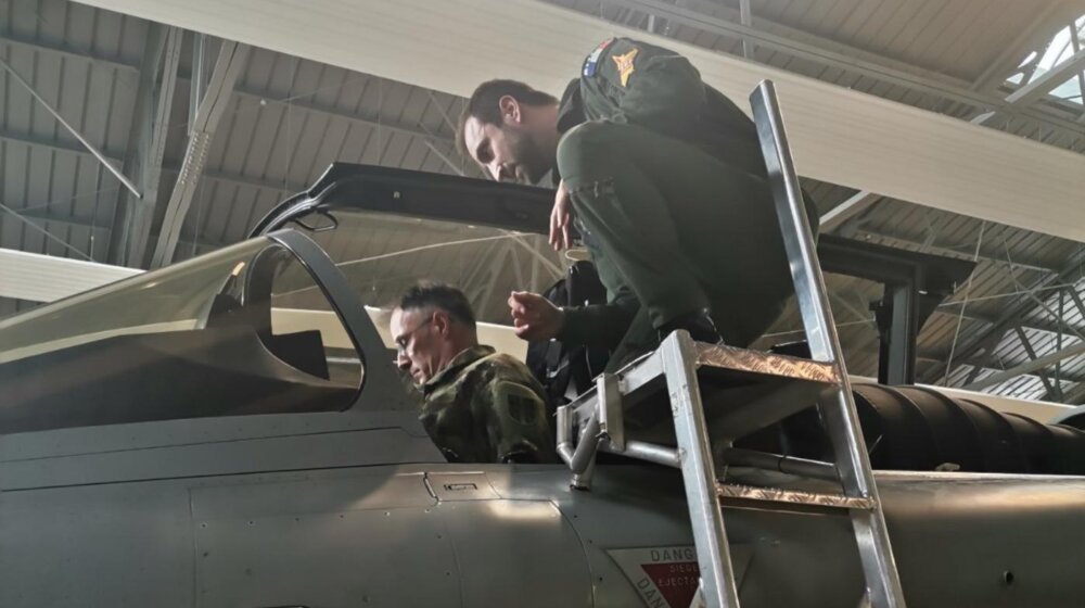 Načelnik Generalštaba VS obišao francusku bazu u kojoj su stacionirani avioni rafal 1