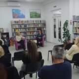 Golubac: Još jedna promocija u golubačkoj biblioteci, ovoga puta roman Jovane Dišić 6