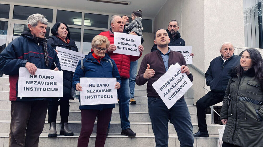 Građani Požege, u svom gradu, podržali protest u Beogradu, zbog premeštaja tužiteljki koje su istraživale korupciju u EPS-u 1
