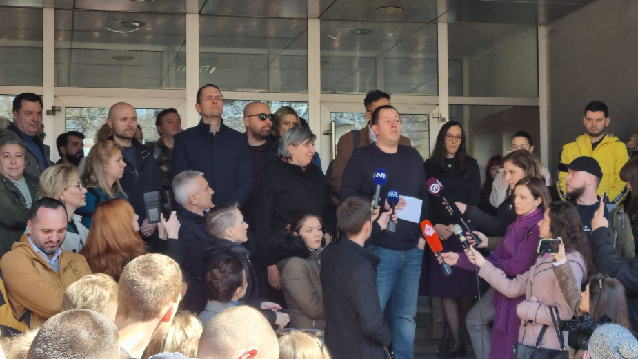 "Napad se tiče svih koji se bave naukom i slobodno govore": Studenti i profesori solidarni sa targetiranim predavačima FPN-a (FOTO) 1