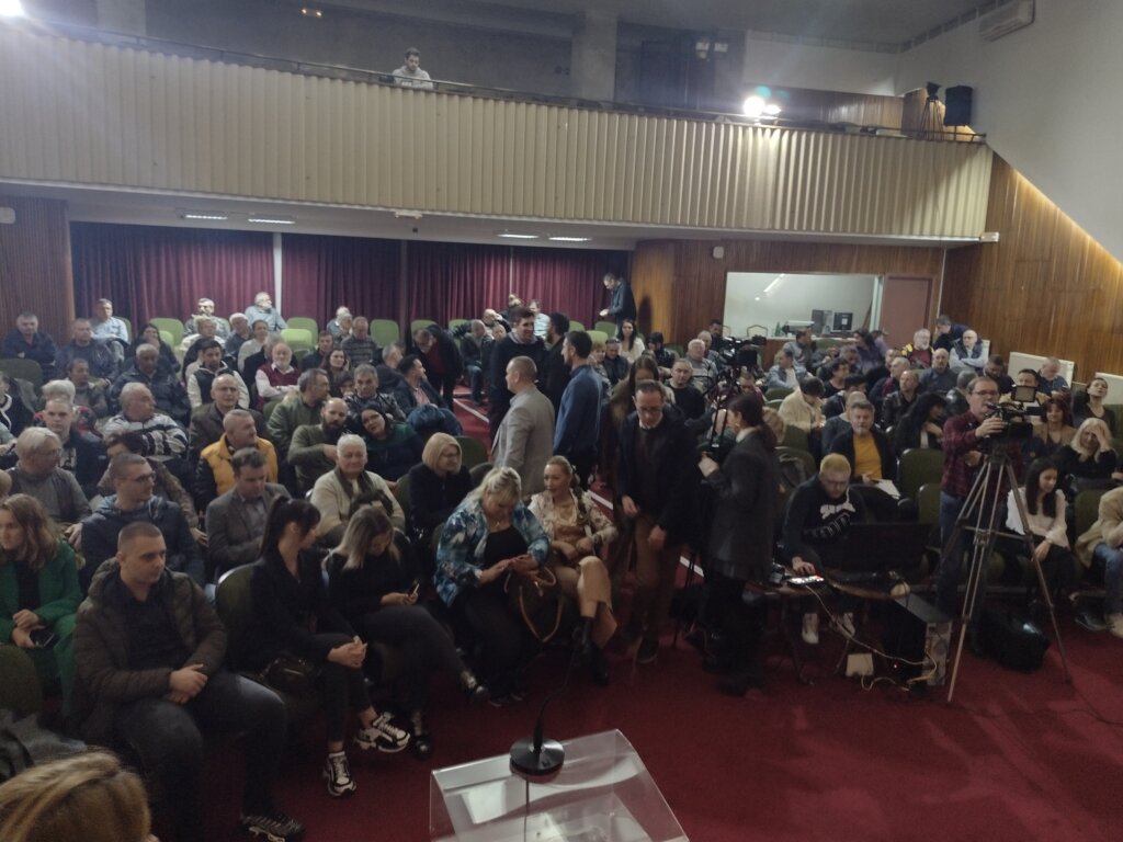 Briga nas za Vučića, šta mi sami možemo da uradimo i promenimo: Tribina opozicije u Kragujevcu 2