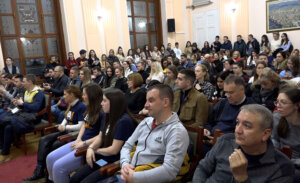 Svako drugo dete ima više profila na društvenim mrežama: Igor Jurić poručio roditeljima da pričaju sa decom 2