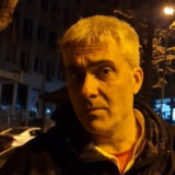 "Znamo mi ko si ti, sad ćemo da te ubijemo": Poslanik Jerković opisao detalje večerašnjeg napada nakon davanja iskaza policiji (VIDEO) 4