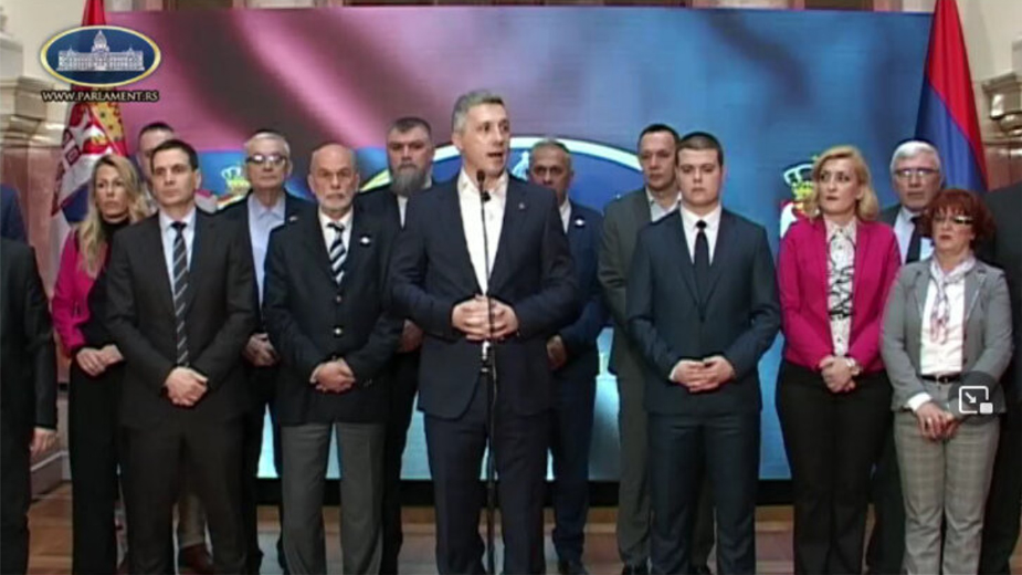 Nismo mi antidržavna snajper koalicija, antidržavno se ponašaju Vadimir Orlić i njegov šef Vučić: Deo opoziije koji je tražio vanrednu sednicu parlamenta 1