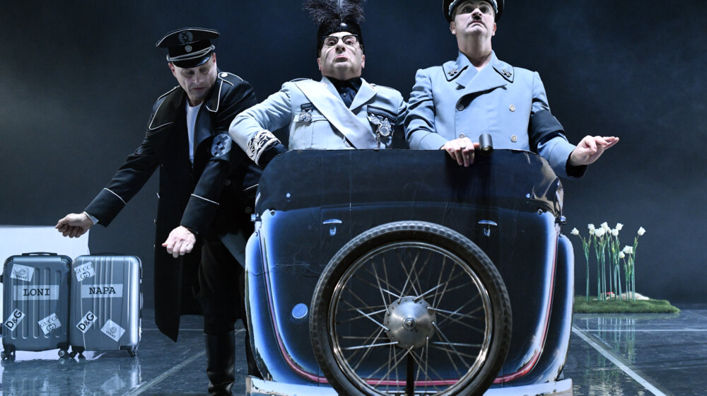 Jasno se razume govor tela "Velikog diktatora" 1